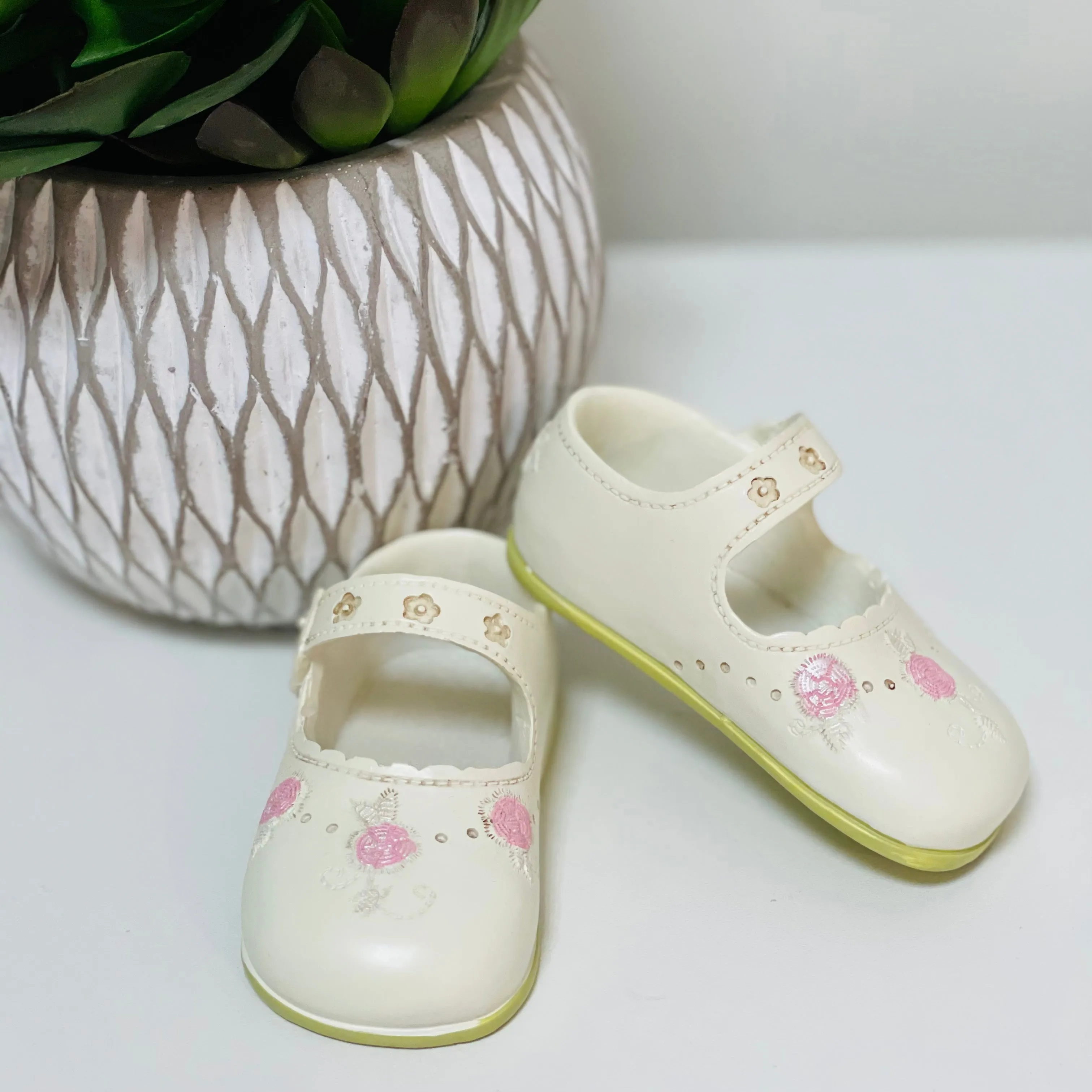 Baby Gift - Shoes Ivory With Pink Flowers