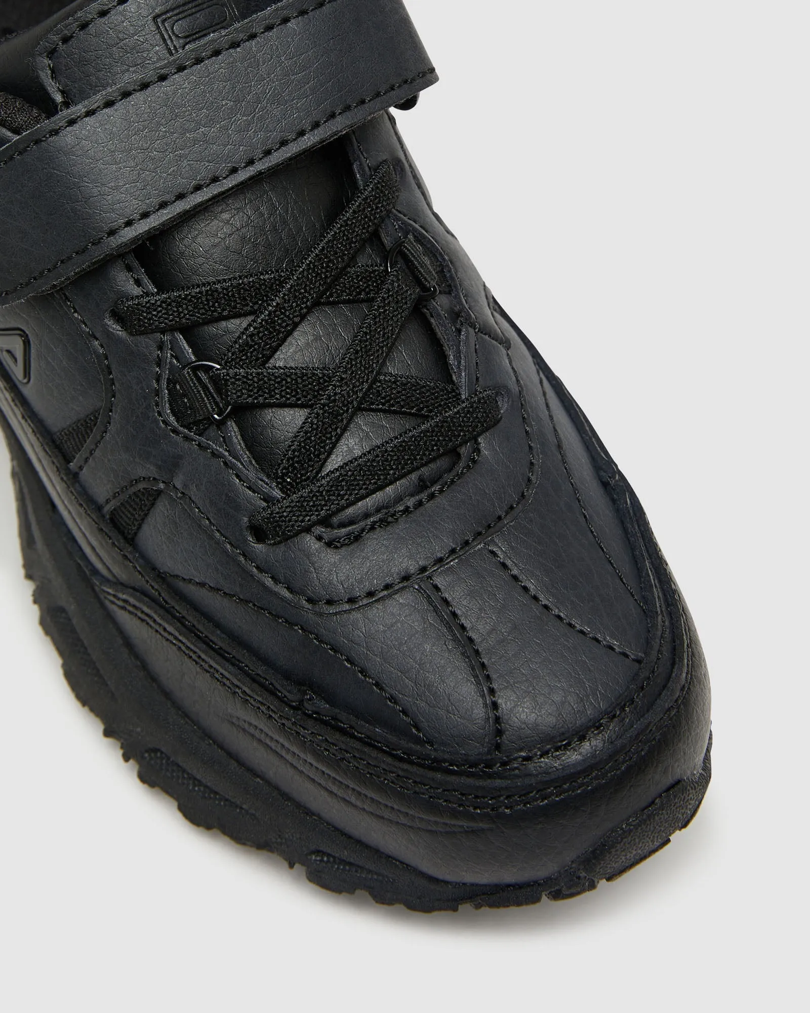 FILA KIDS GRADUATE BLACK SHOE