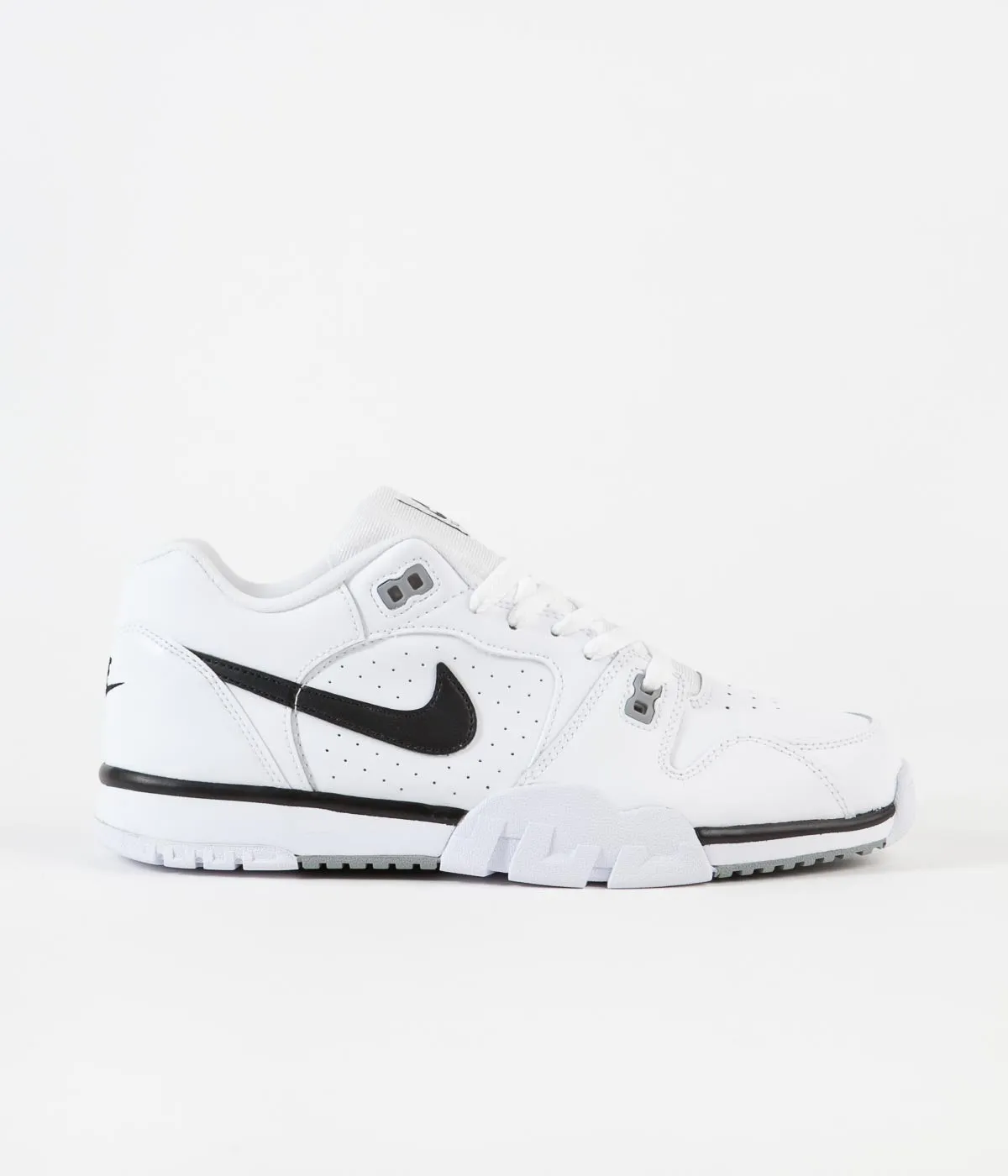 Nike Cross Trainer Low Shoes - White / Black - Particle Grey