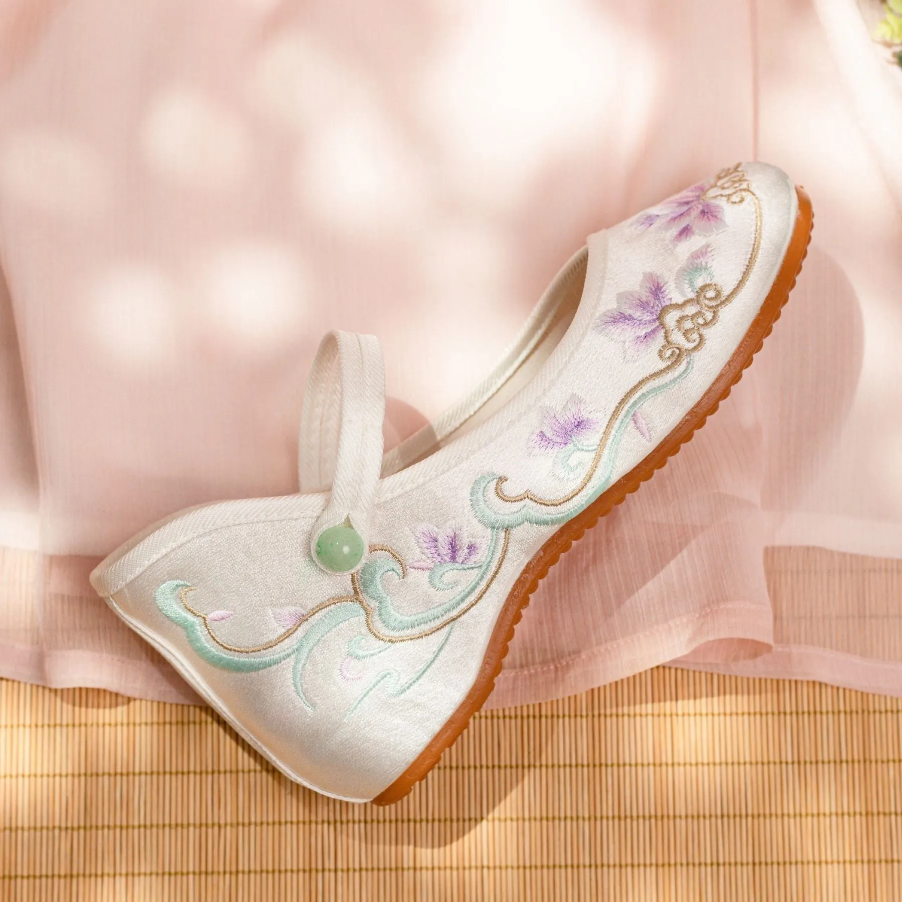 Summer Old Beijing Female Antique Style Embroidery Height Canvas Shoes