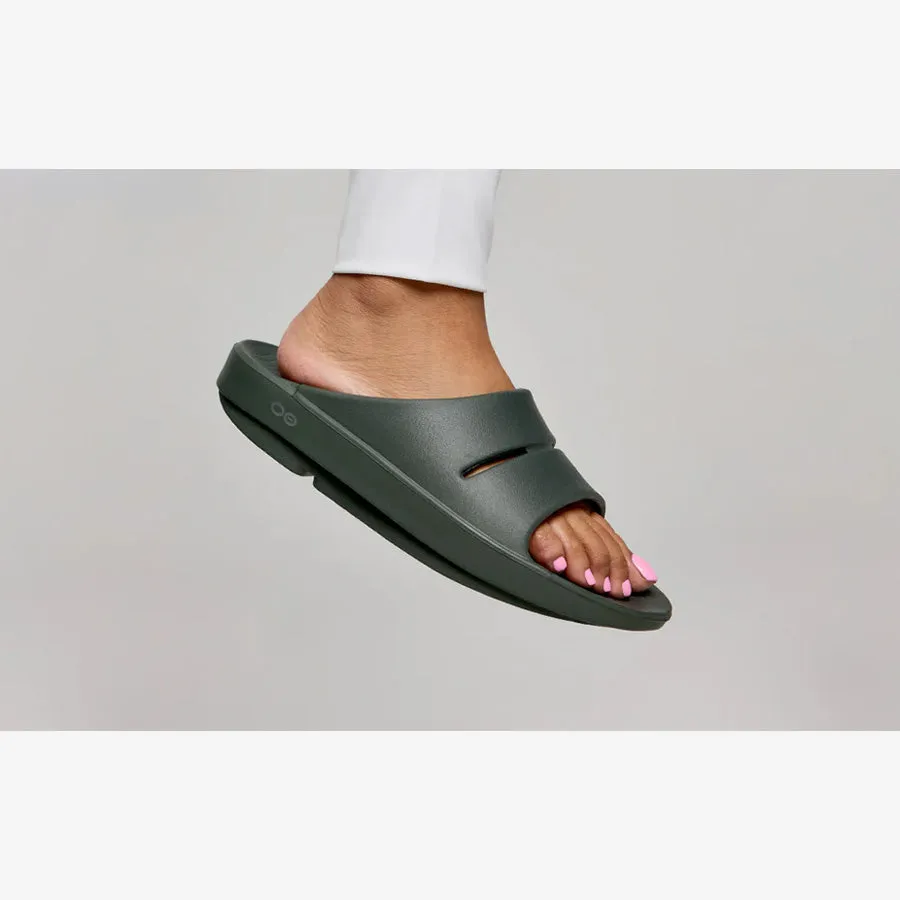 Unisex OOahh Slide (olive)