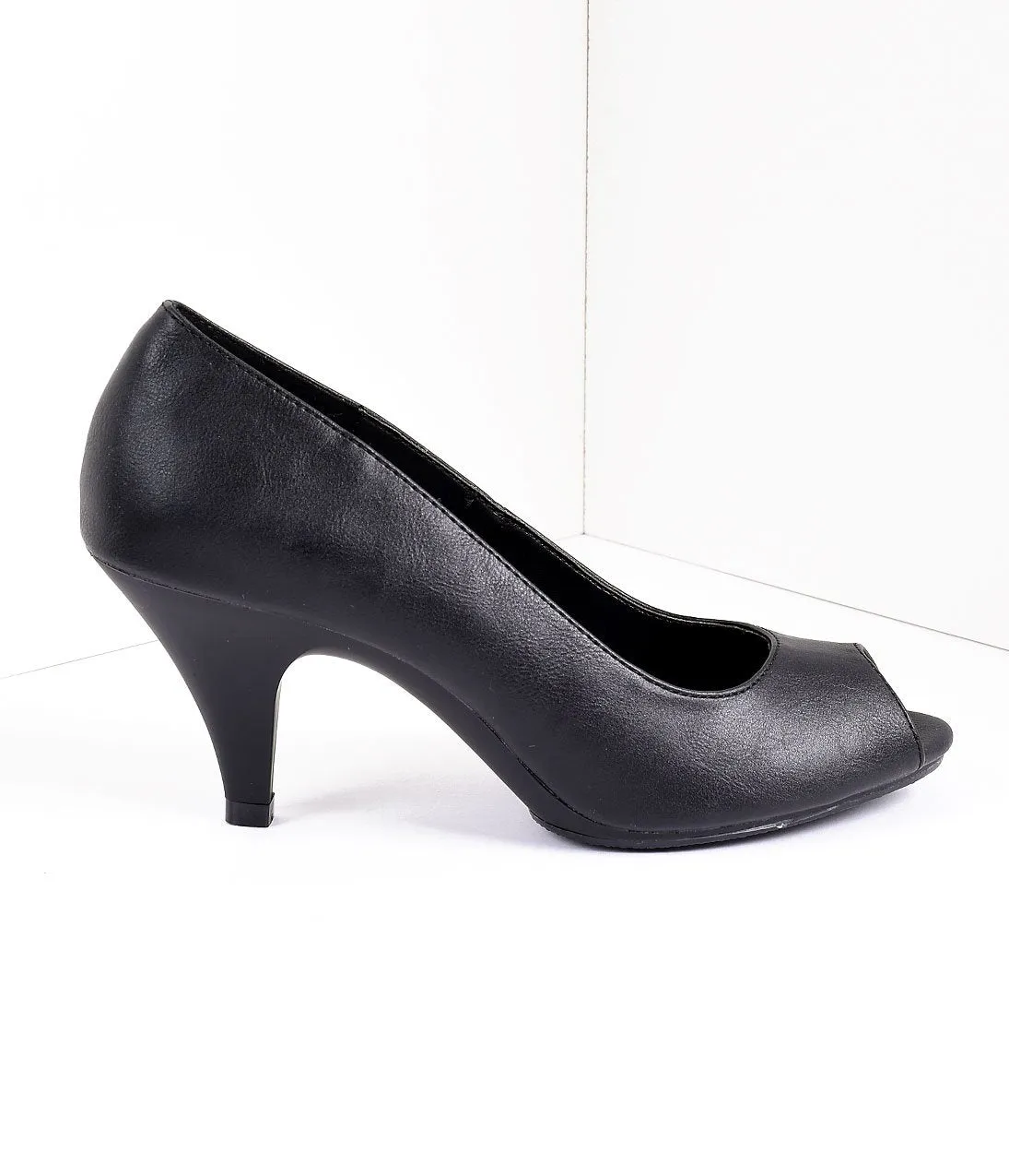 Vintage Style Black Matte Leatherette Peep Toe Pump